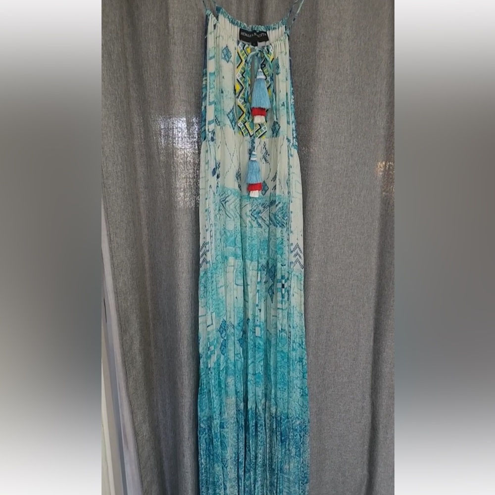 Hemant & Nandita Flowy summer dress